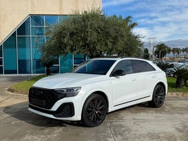 Audi Q8 Sline quattro possibilità noleggio no scoring