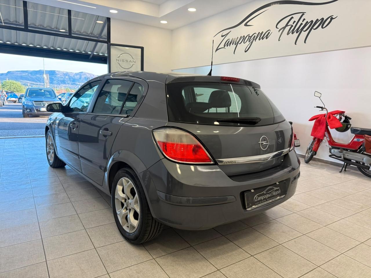 Opel Astra 1.9 CDTI 120CV 5 porte Cosmo