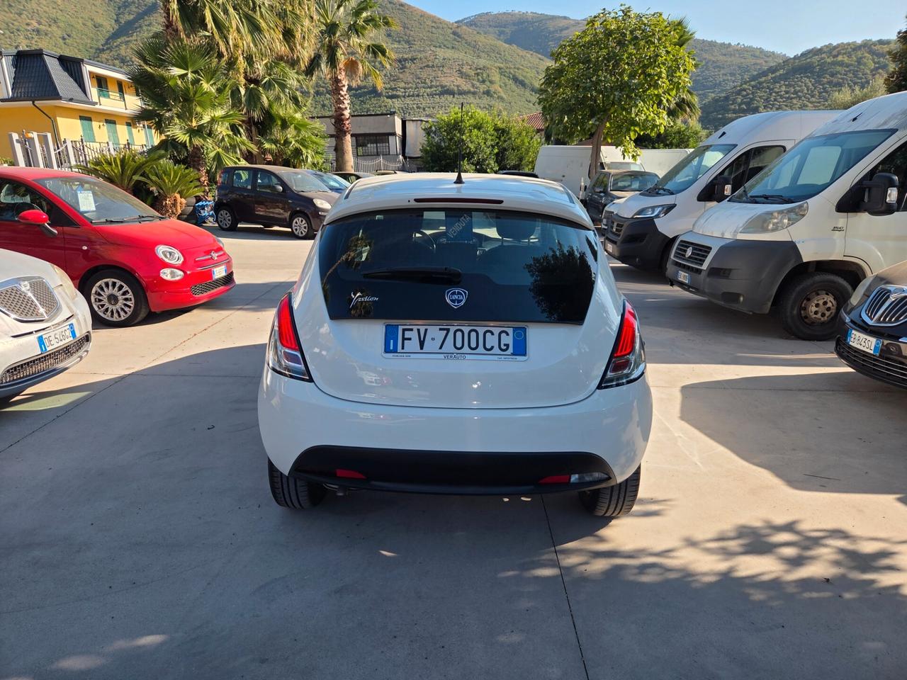 Lancia Ypsilon 1.2 69 CV 5 porte S&S Gold - 2019