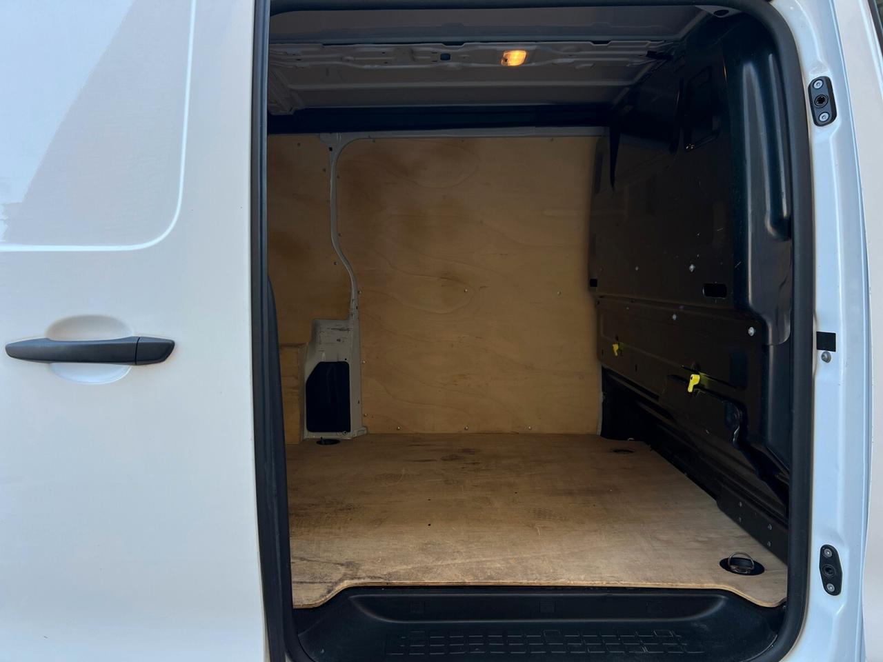 Opel Vivaro 1.5 TD L3 H1 120 cv