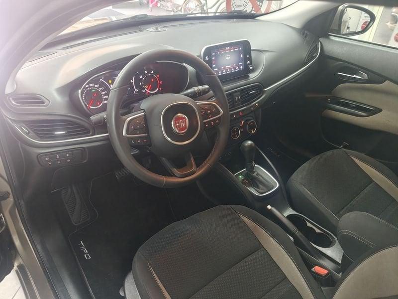 FIAT Tipo Tipo 5p 1.6 mjt Lounge s&s 120cv dct my20