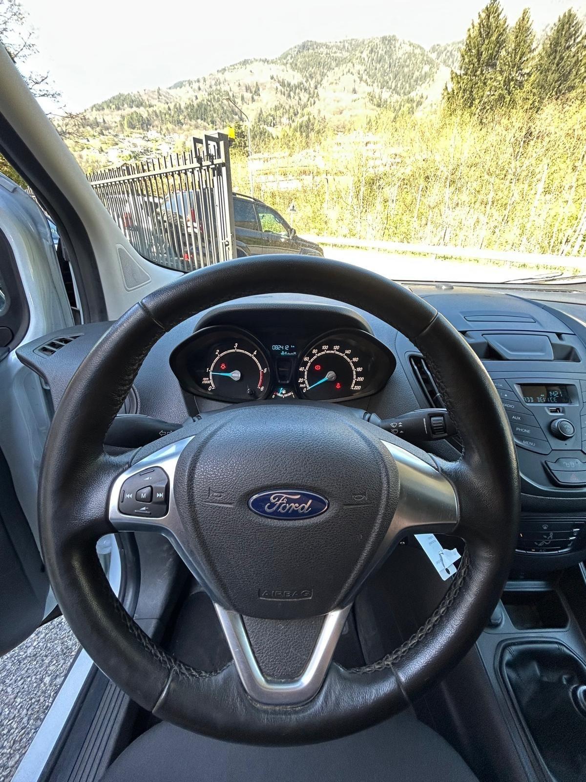 Ford Transit Courier 1.5 TDCi 75CV Van Trend