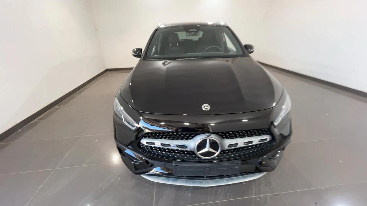Mercedes-benz GLA 200d Automatic AMG Line Advanced Plus