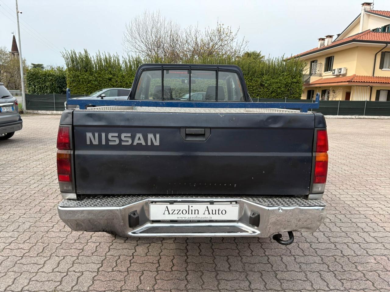NISSAN KING CAB 2/P CASSONATO PORTATA 10 QUINTALI