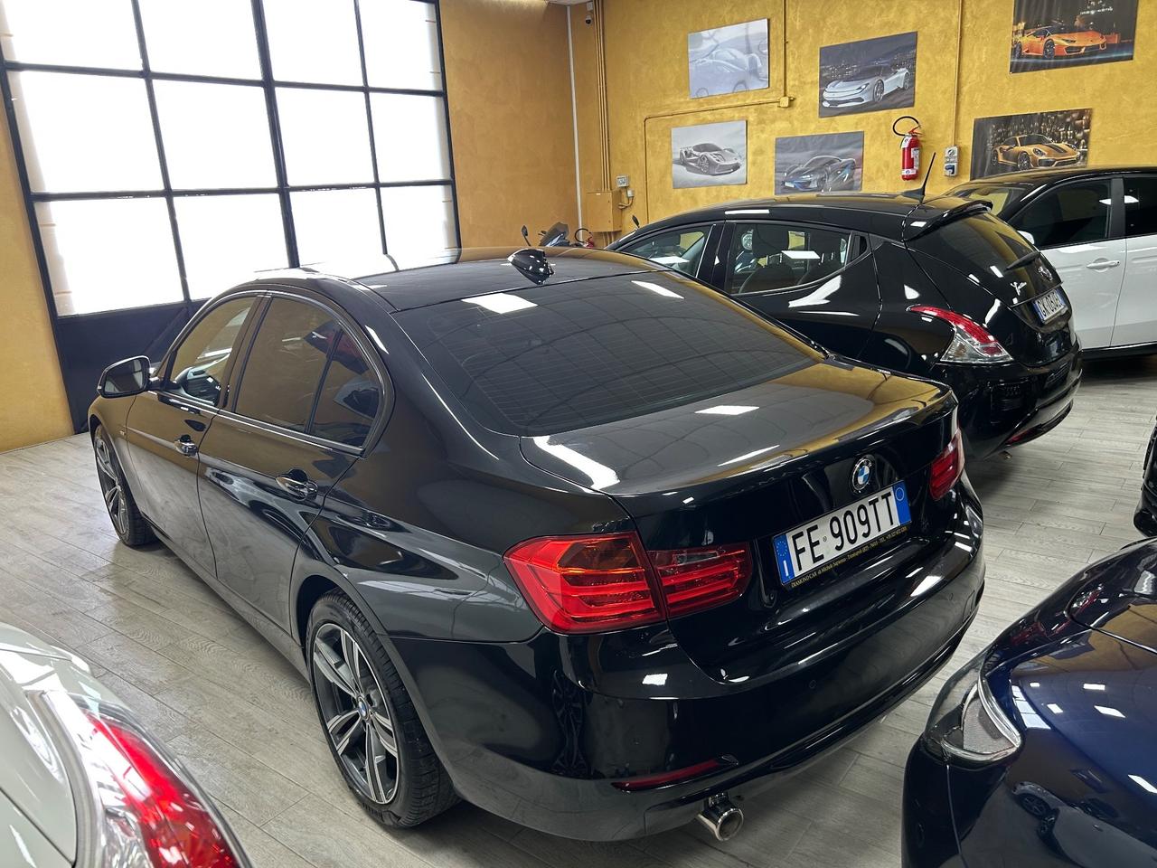 BMW 320d Modern 184 cv “AUT/PELLE/NAVI/18”-2013