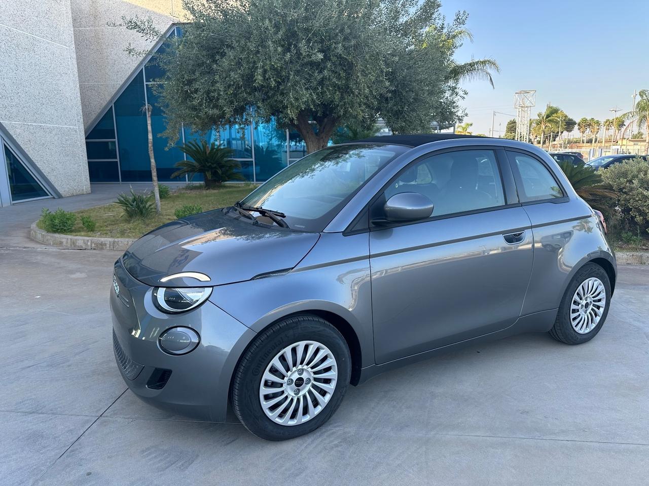 Fiat 500e Cabrio offerta T-Stock prezzo imperdibile
