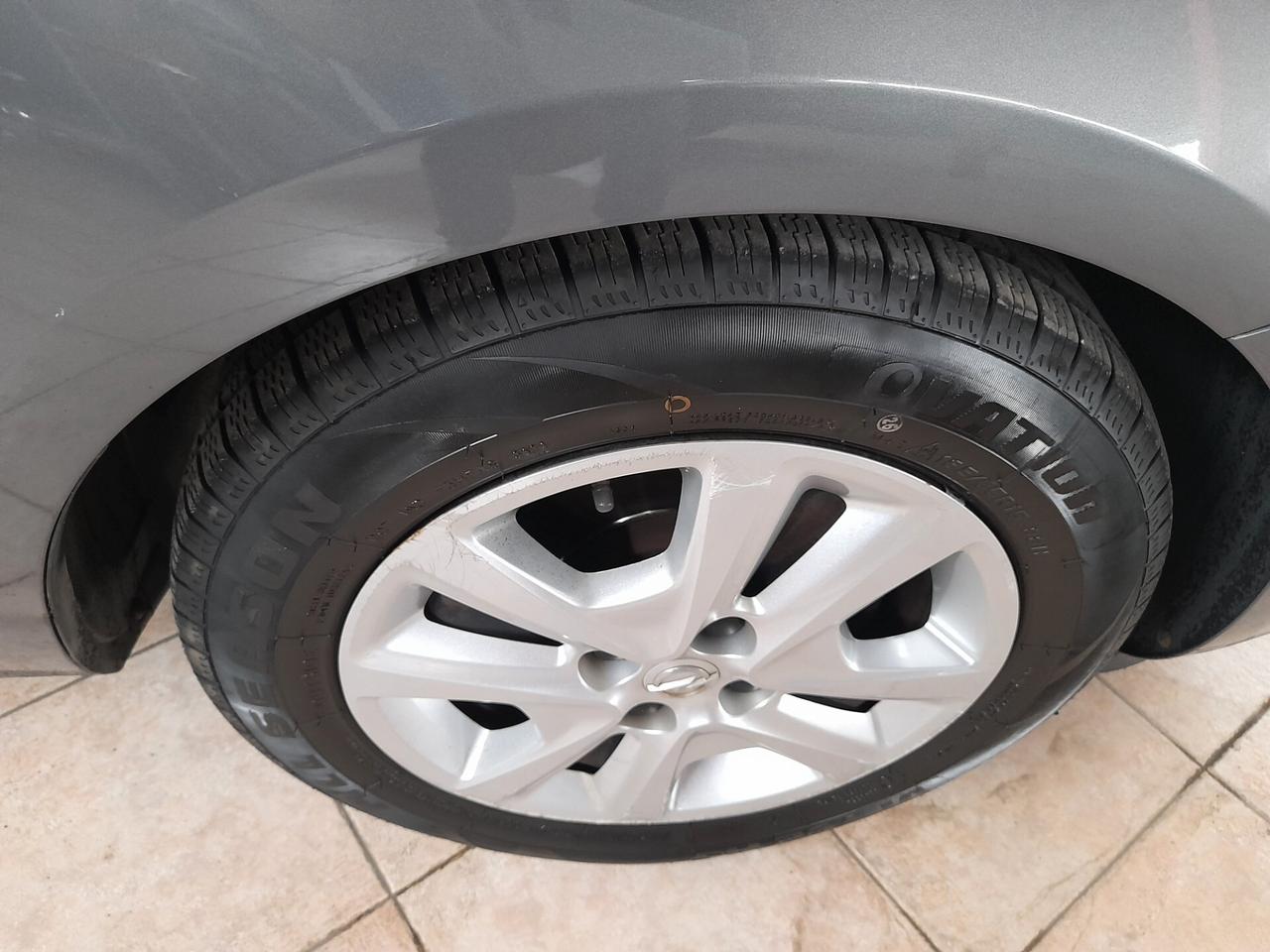 Opel Corsa 1.4 90CV 5 porte n-Joy