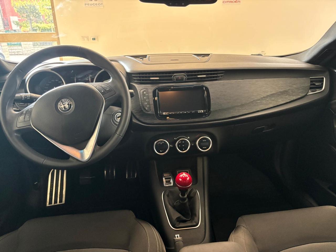 ALFA ROMEO GIULIETTA SUPER ANNO 2019 BZ 1.4 ADATTA NEOPATENTATI KM 82 MILA