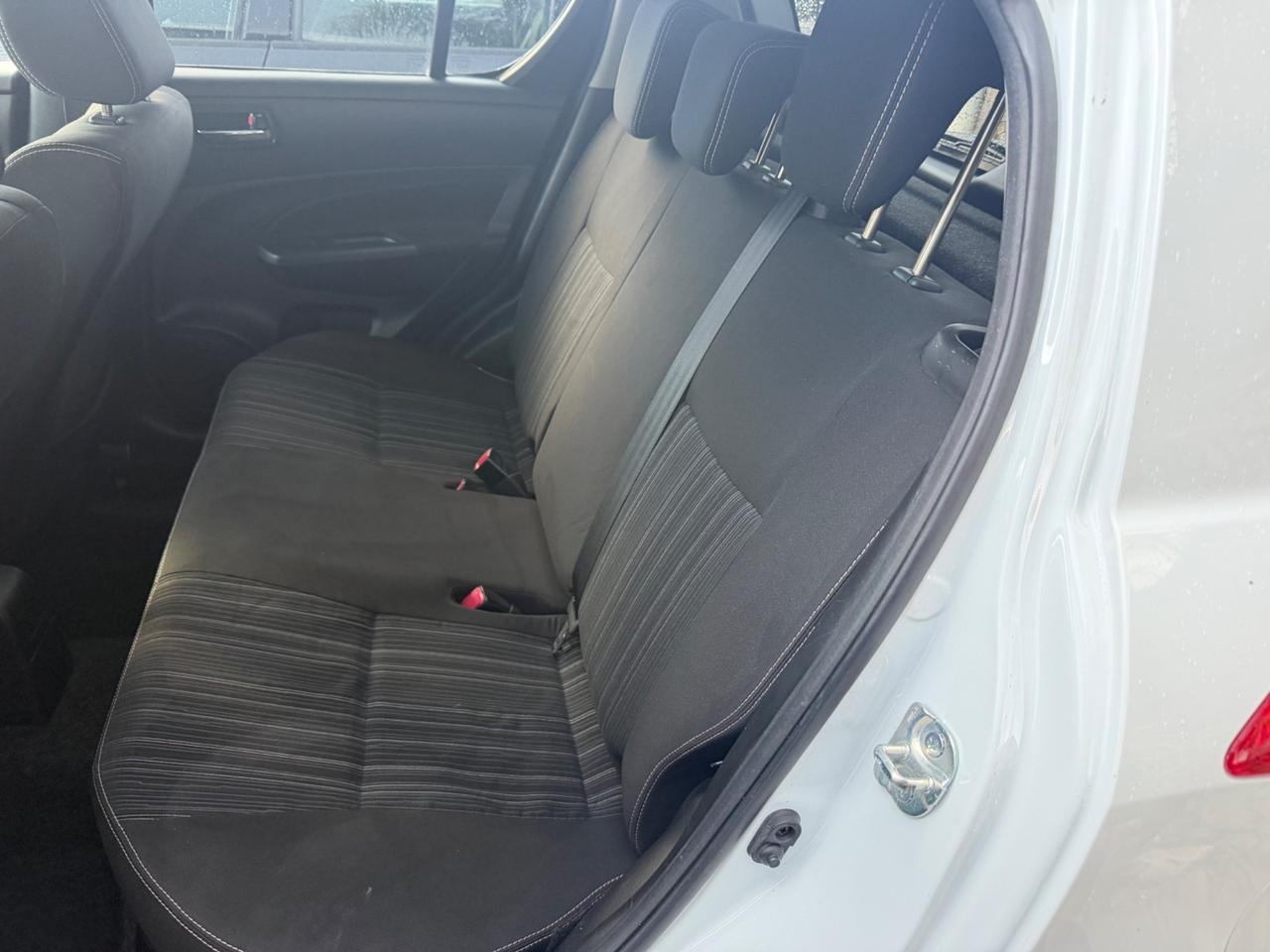 Suzuki Swift 1.3 DDiS 5 porte B-Cool Bi-Color