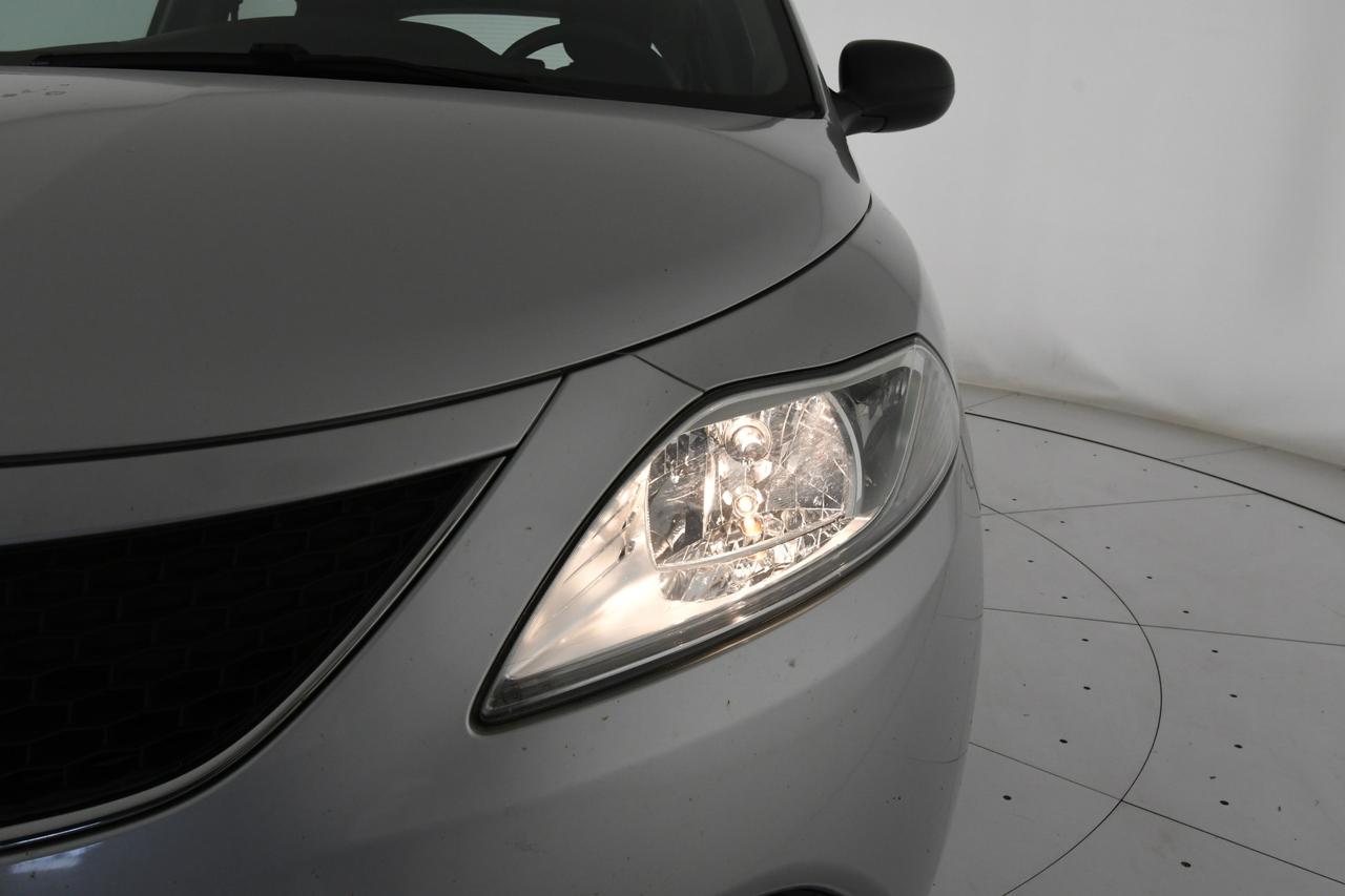LANCIA Ypsilon 1.3 mjt Silver s&s 95cv X COMMERCIANTI+NEOPATENTATI+BLUETOOTH