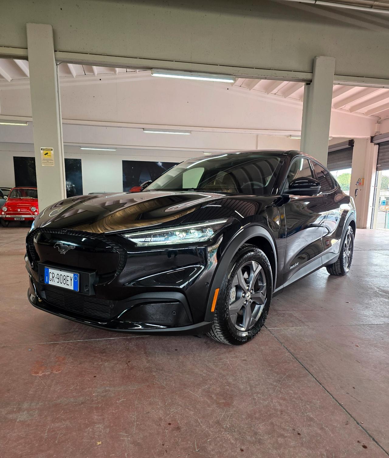 Ford Mustang Mach-E Elettrico Standard 269CV