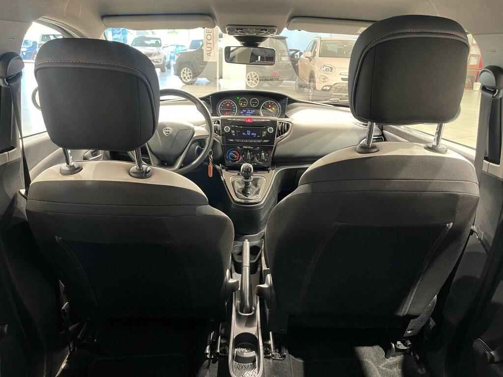 Lancia Ypsilon 1.2 8v Elefantino 69cv my14