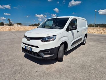 TOYOYA PROACE 3 POSTI PROLUNGATO