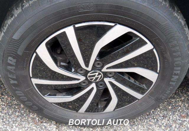 VOLKSWAGEN Polo 1.0 TSI 30.000 KM LIFE