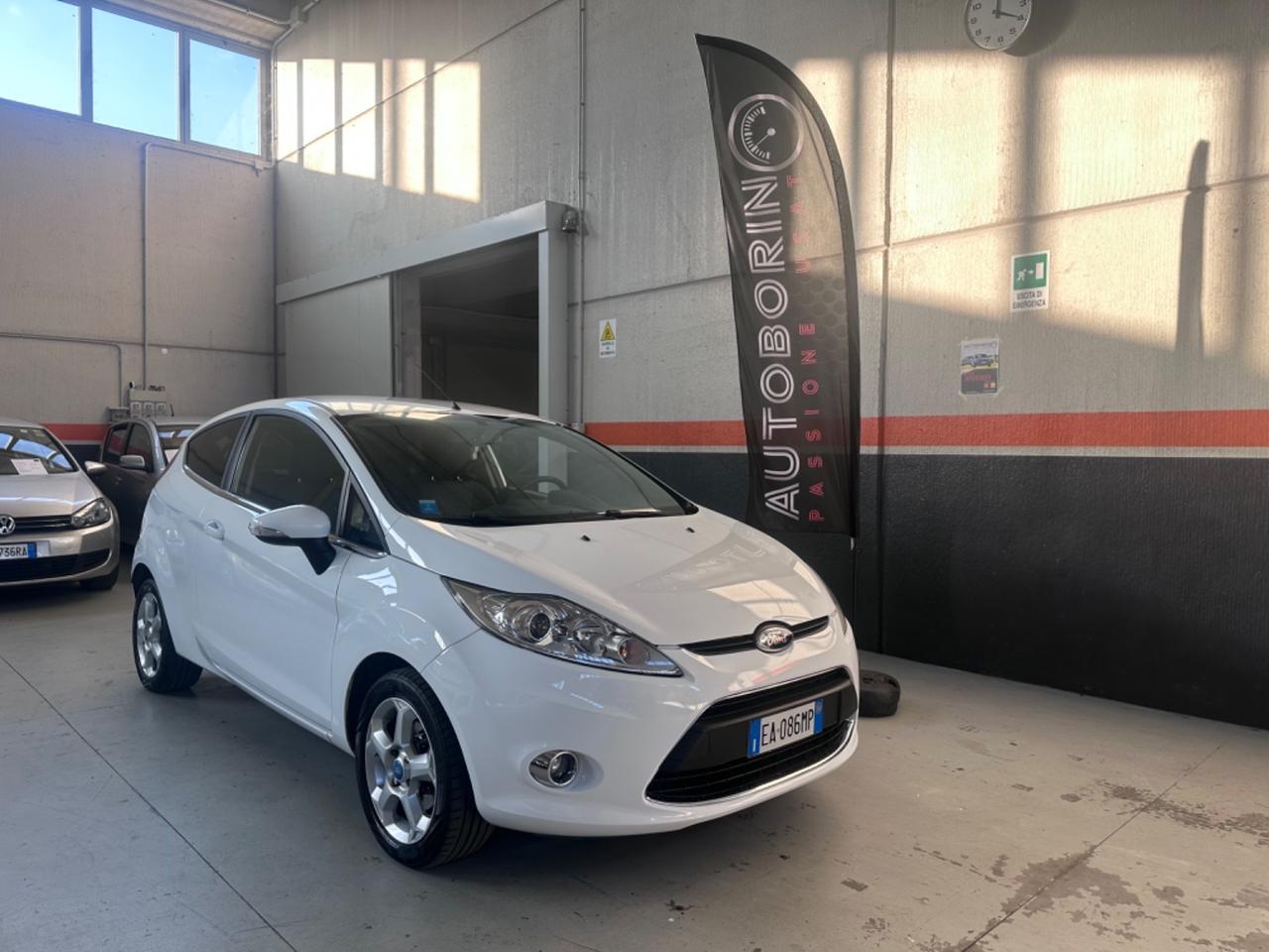 Ford Fiesta 1.4 TDCi 70CV 3 porte Titanium
