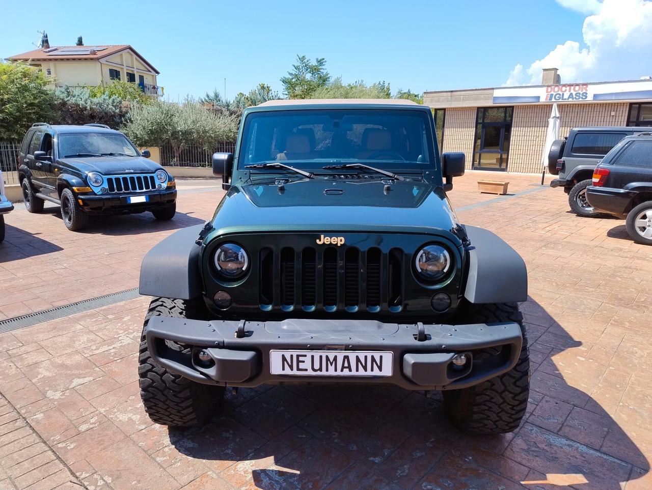 Jeep Wrangler Unlimited 2.8 CRD DPF Sahara Auto