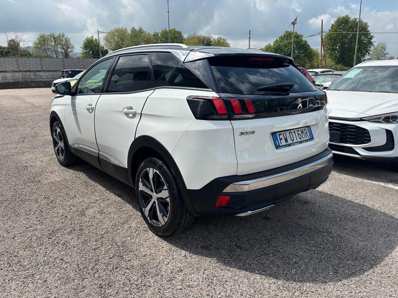 Peugeot 3008 ALLURE 1.2 PureTech 130CV - 2019