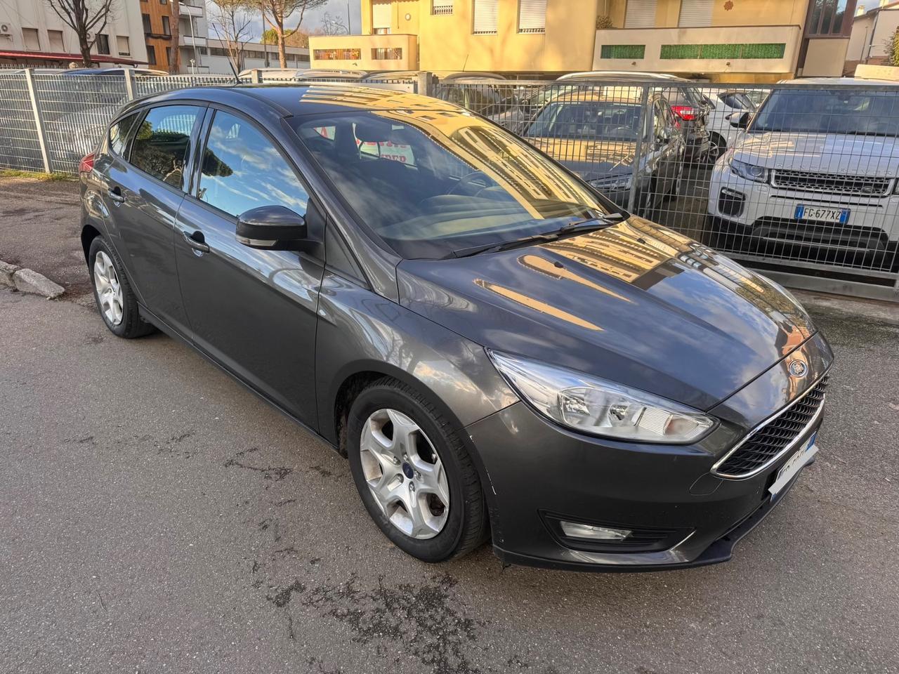 Ford Focus 1.5 TDCi 120 CV 5.P neopaten garanzia 12 mesi