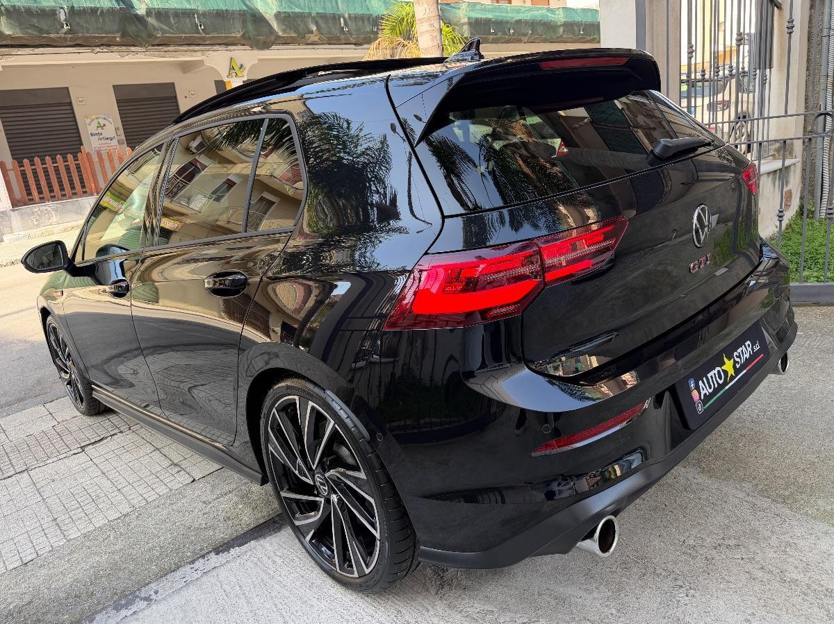 Volkswagen Golf 8 GTI 2.0 TSI 245 CV