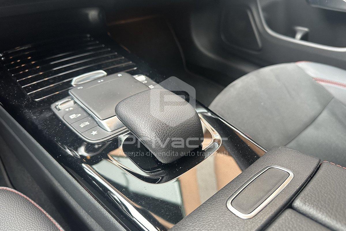 MERCEDES CLA 200 d Automatic Premium