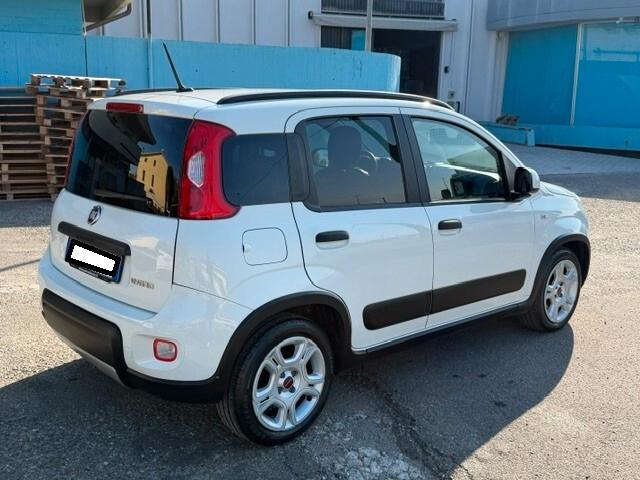 Fiat Panda 1.0 Hybrid City Life iva esposta.