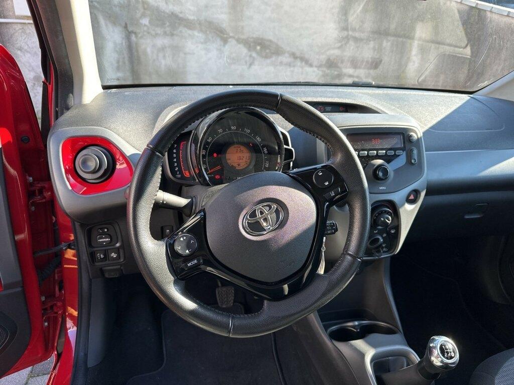 Toyota Aygo 5 Porte 1.0 VVT-i x-play