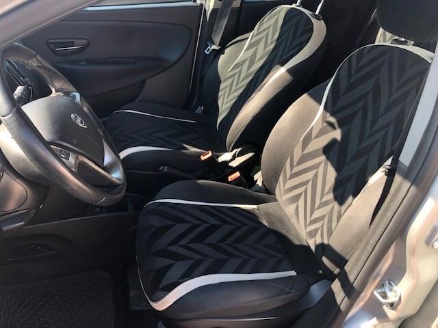 Lancia Ypsilon 1.3 MJT 16V 95 CV 5 porte S&S Gold
