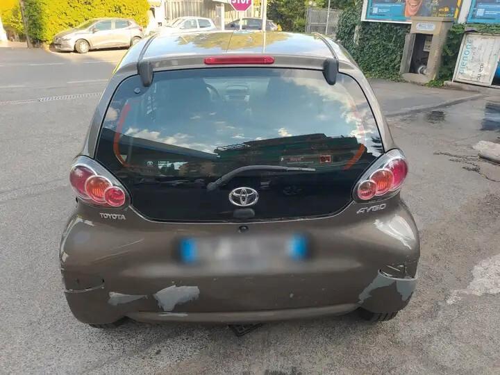 Toyota Aygo 1.0 12V VVT-i 5 porte Active Connect