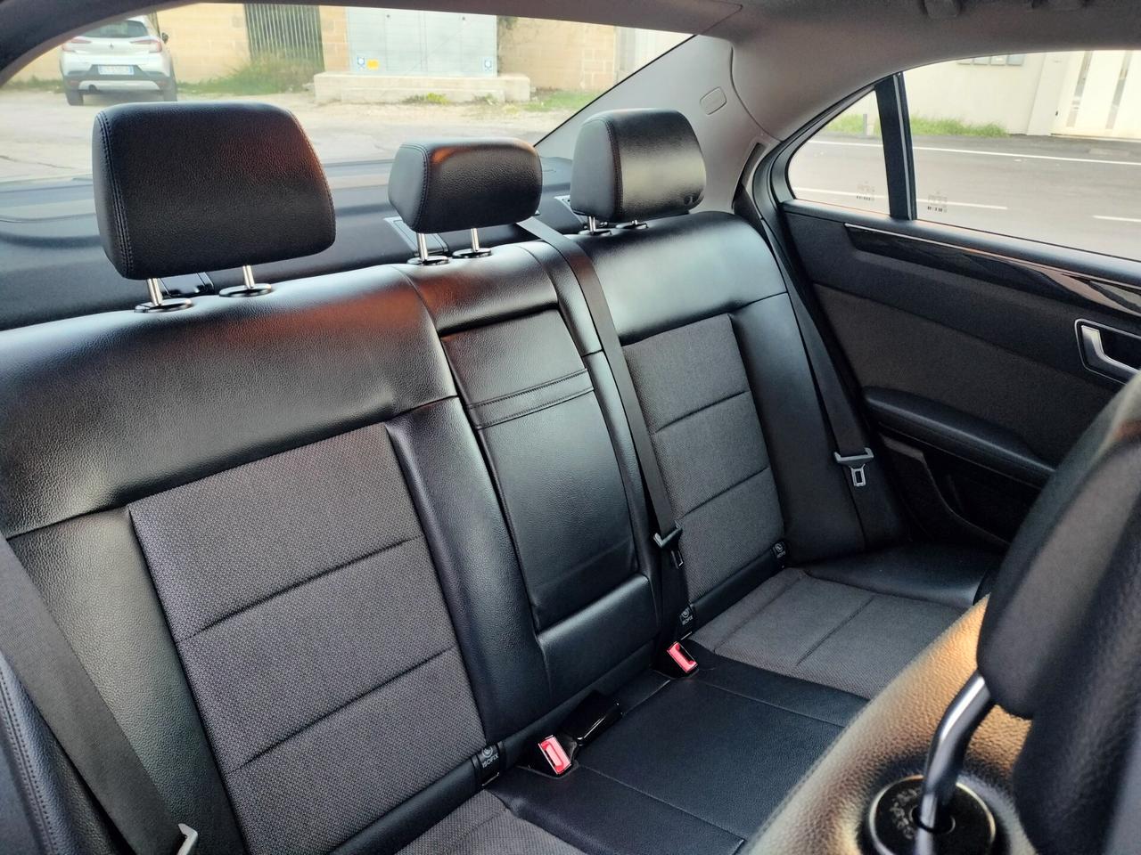 Mercedes-benz E 220 CDI BlueEFFICIENCY Avantgarde 156.000km