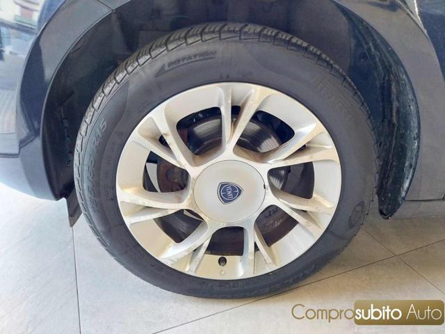 LANCIA Ypsilon 1.2 69 CV GPL Platinum