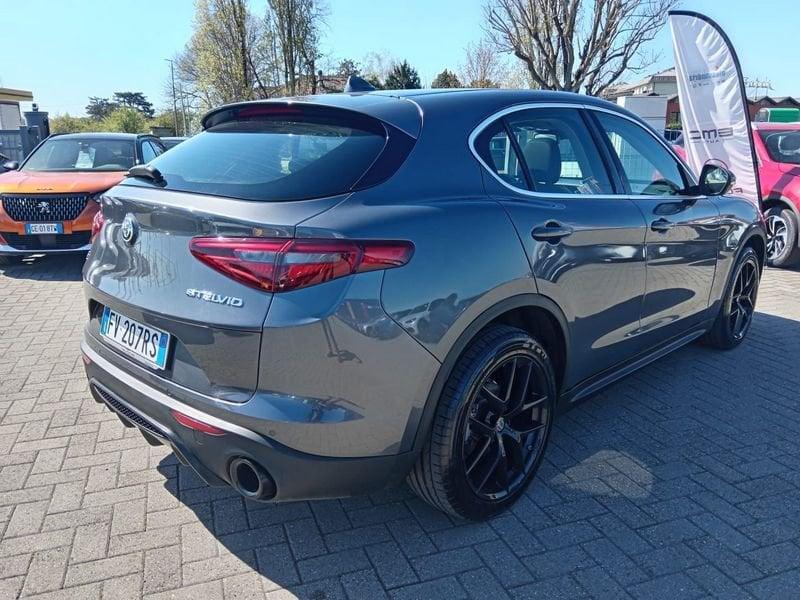 Alfa Romeo Stelvio Stelvio 2.2 Turbodiesel 210 CV AT8 Q4 Executive