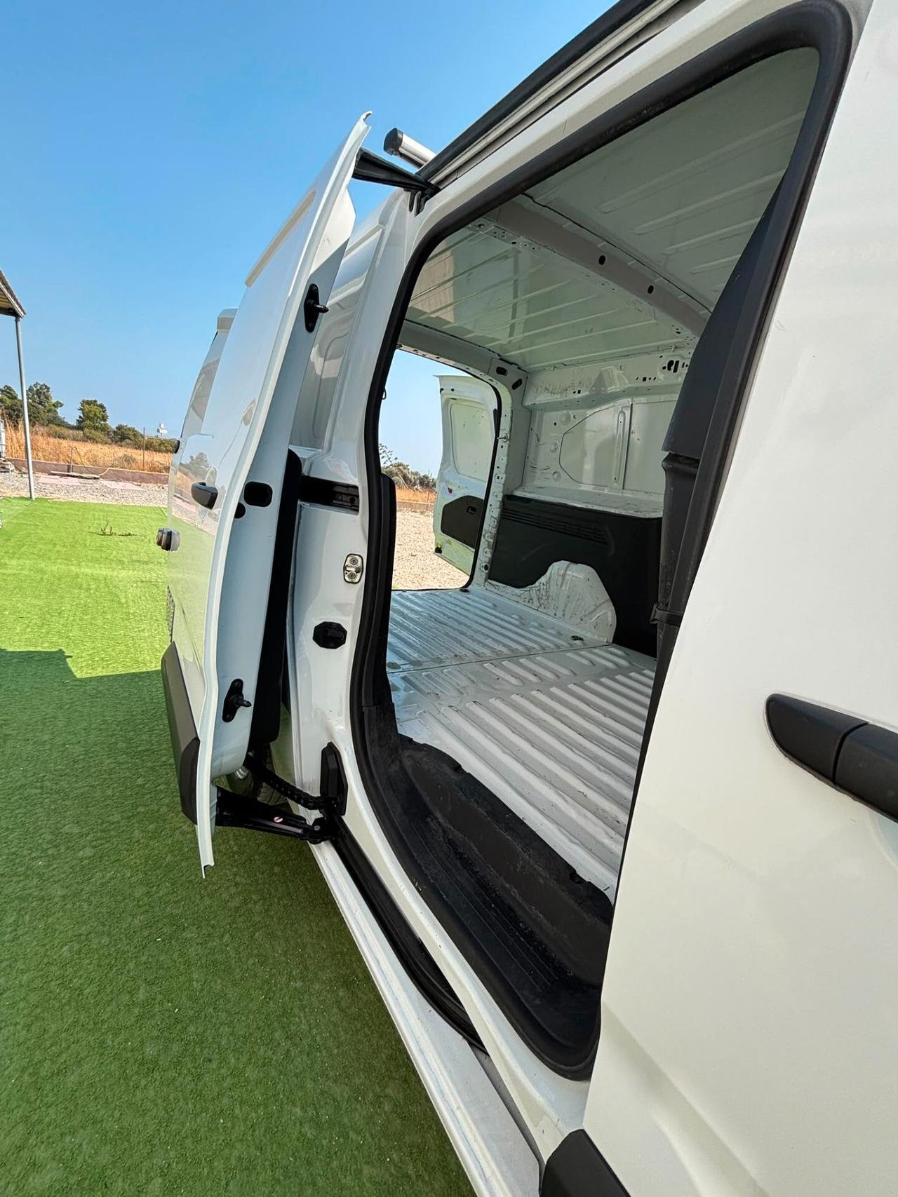Citroen Berlingo DIESEL 1.5 FURGONE 3 POSTI PASSO LUNGO IVA ESPOSTA