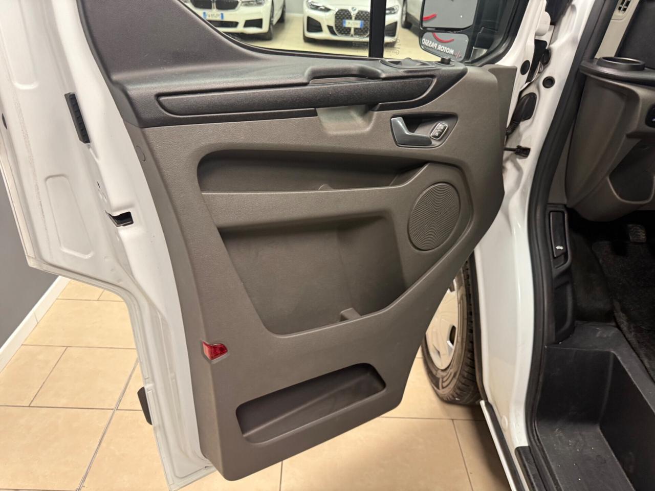 Ford Transit Custom 300 2.0 TDCi 130 PC Furgone Trend