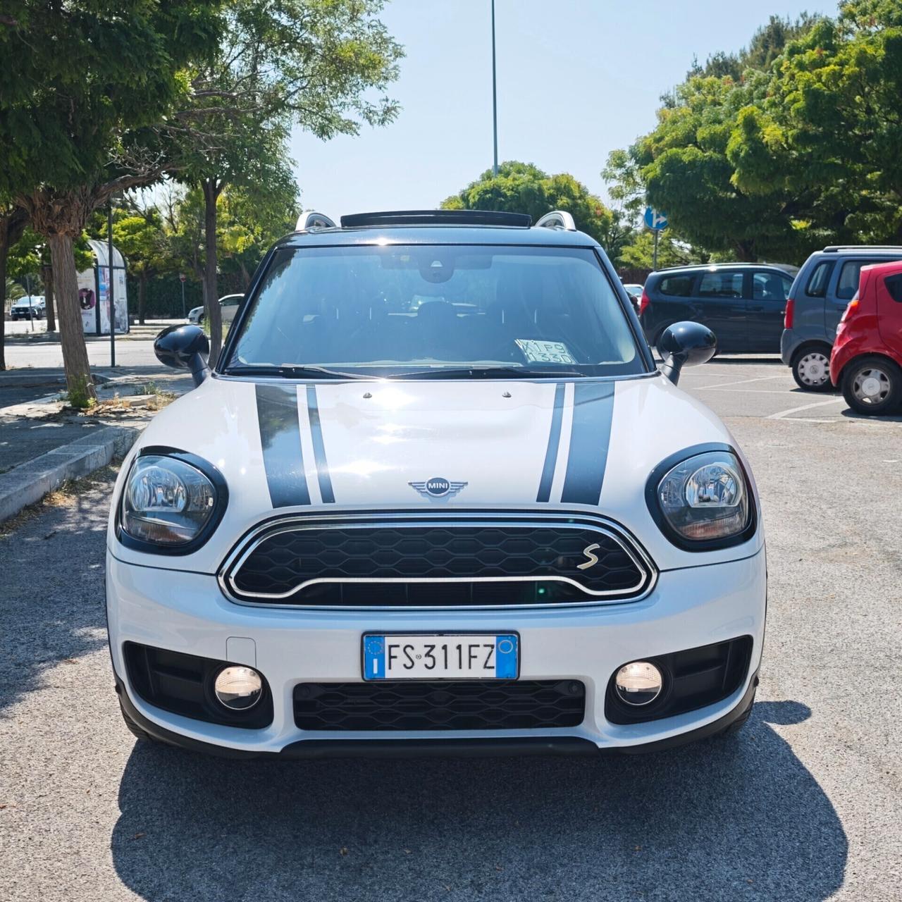 Mini Cooper S Countryman 1.5 Hype ALL4 136cv più 80 cv elettrico