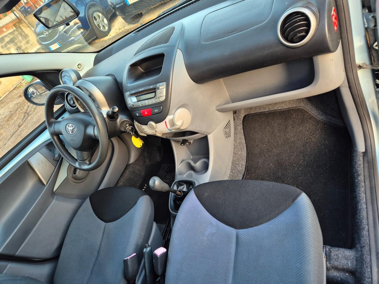 Toyota Aygo 1.0 12V VVT-i 5 porte Blue