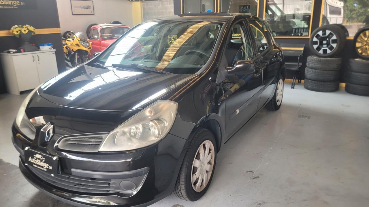 Renault Clio Storia 1.2 5 porte
