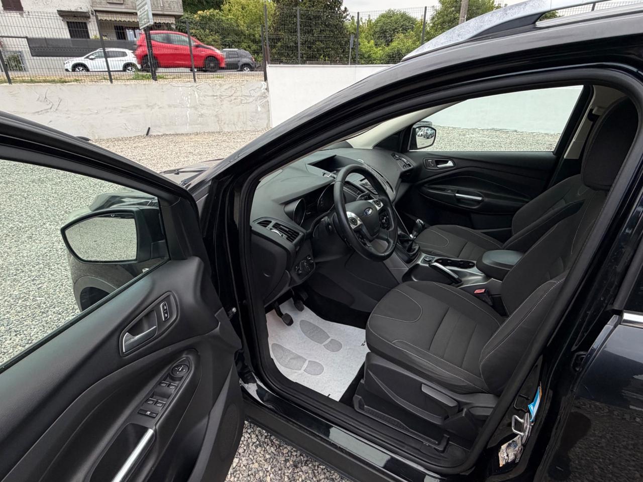 Ford Kuga 2.0 TDCI 140 CV 4WD Titanium
