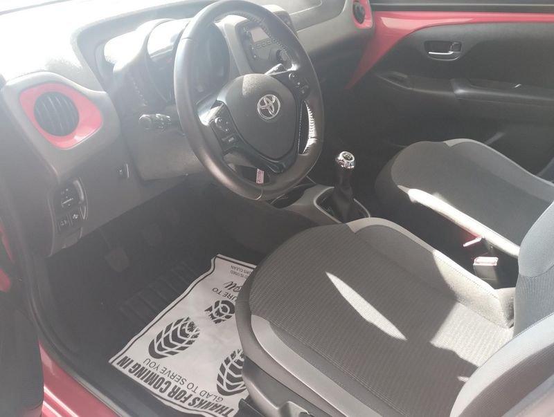 Toyota Aygo Connect 1.0 VVT-i 72 CV 5 porte x-cool MMT