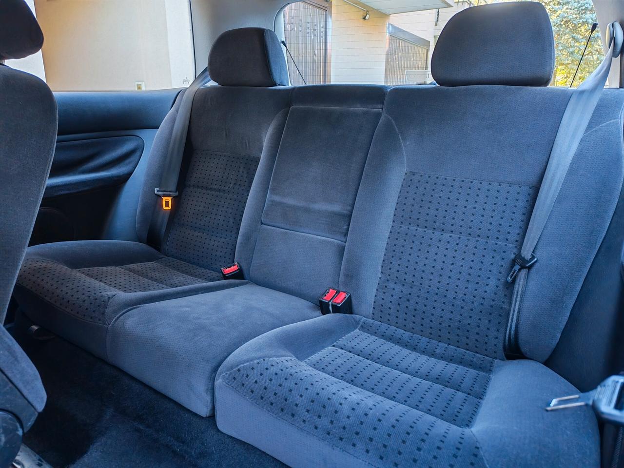 Volkswagen Golf 1.6 BENZINA 100cv / 86.000km / Unipro