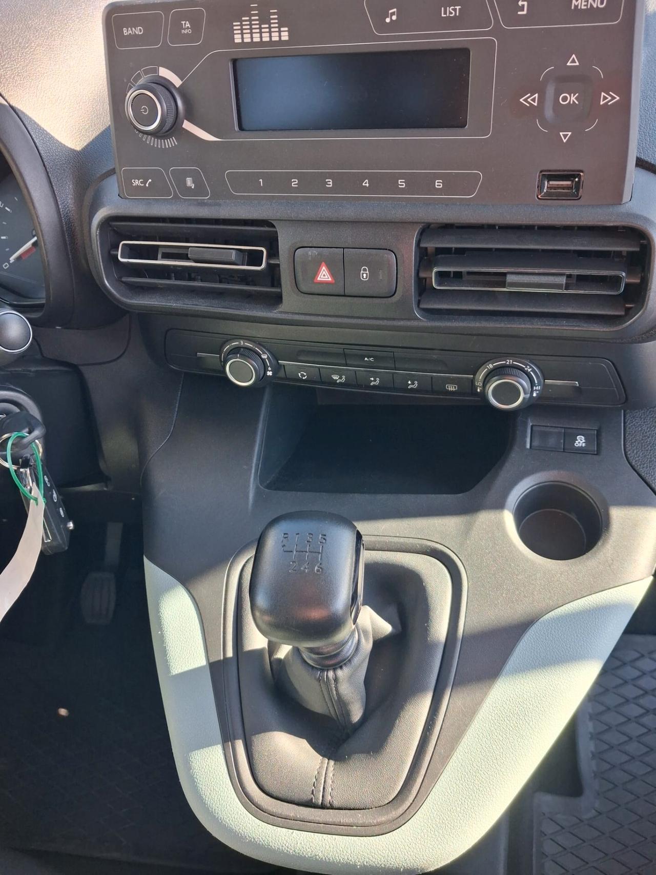 Citroen Berlingo Pianale ribassato con rampa disabili in carrozzina