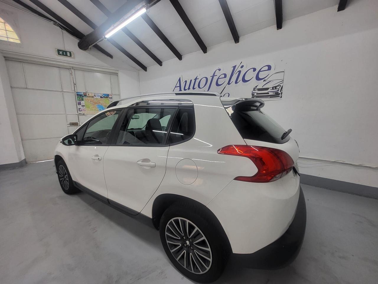Peugeot 2008 1.6 e-HDi 92 CV Stop&Start Urban Cross