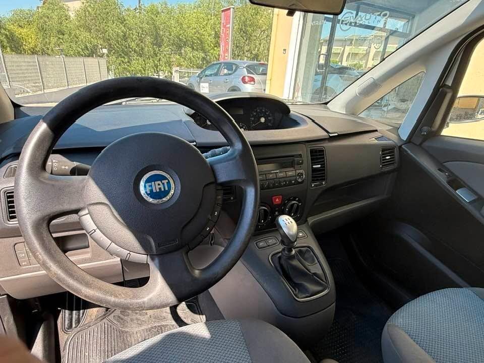 Fiat Idea 1.2 16V BlackLabel