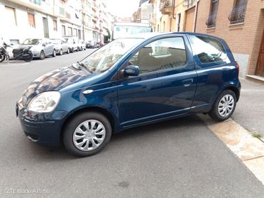 Toyota Yaris 1.0i 16V 3 porte
