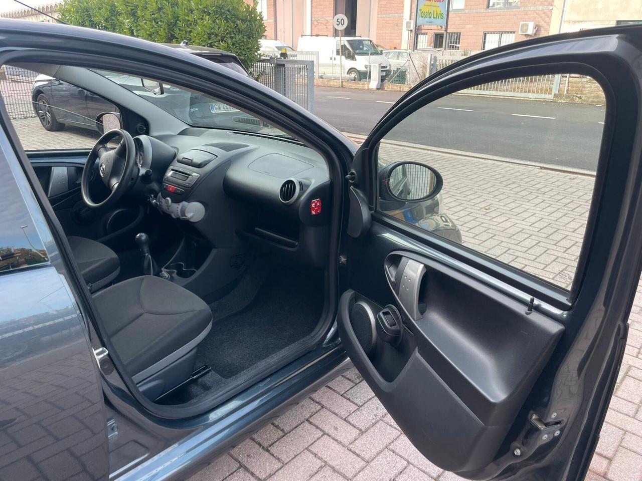 Toyota Aygo 1.0 12V VVT-i 5 porte Orange Connect