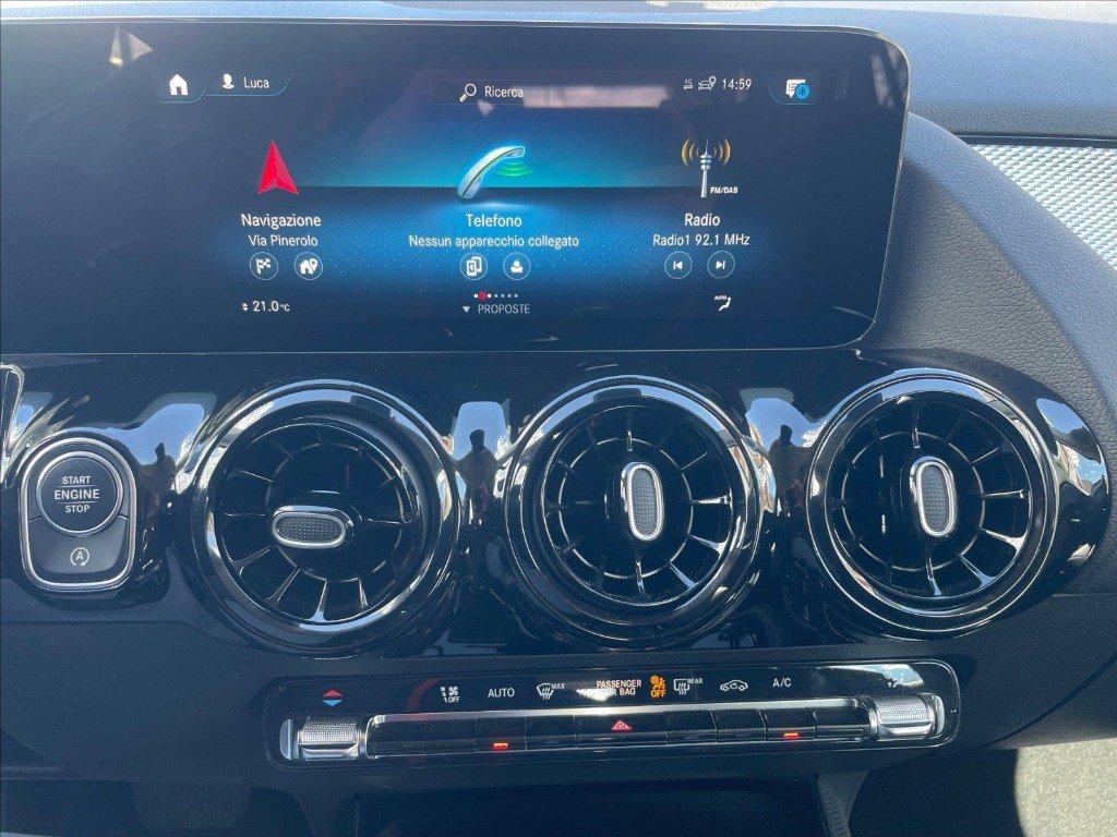 MERCEDES GLA 180 d Executive auto del 2023