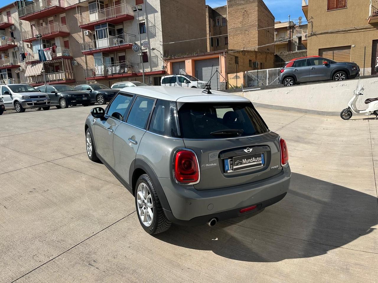 Mini Mini 1.5 Cooper D Automatica Neopatenati Business XL 5 porte