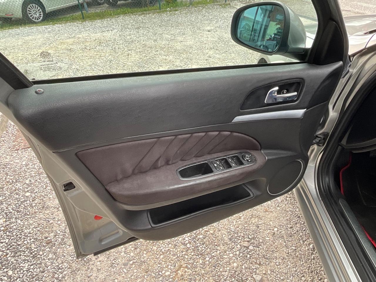 Alfa Romeo 159 1.9 JTDm Sportwagon Distinctive