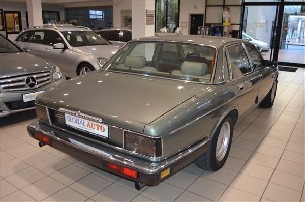 Jaguar Daimler XJ40 Cat Automatic