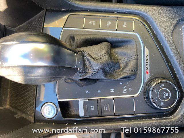 VOLKSWAGEN Tiguan 2.0 TDI SCR DSG 4MOTION Advanced BMT R-Line