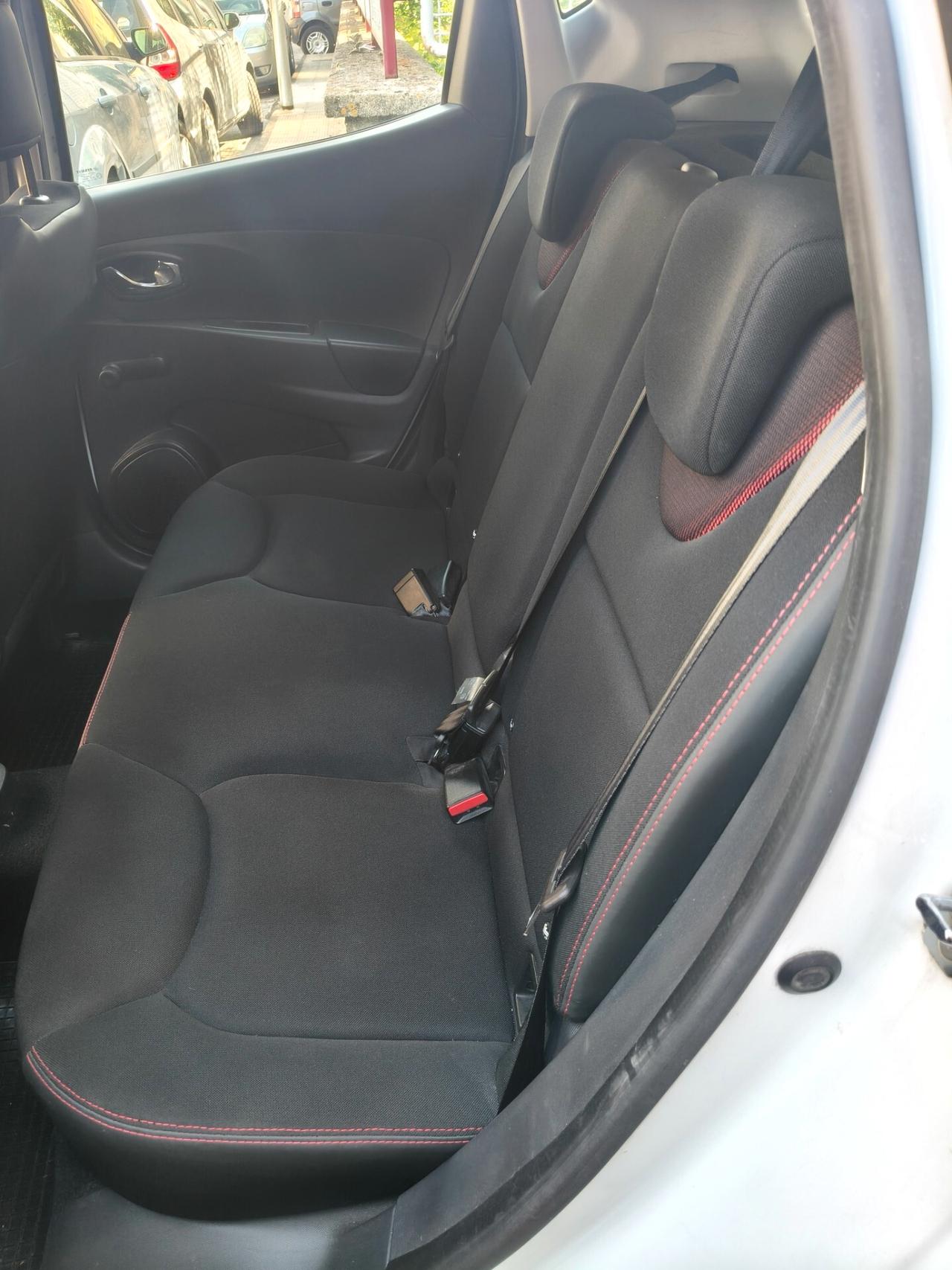 Renault Clio 1.5 DCI 75CV FULL OPTIONAL 2015